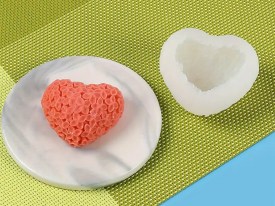 Molde silicona corazon con florcitas grandes
